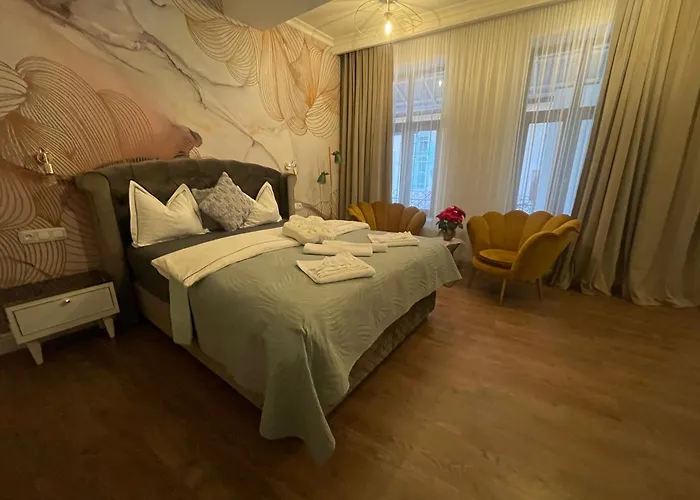 Luxuroom