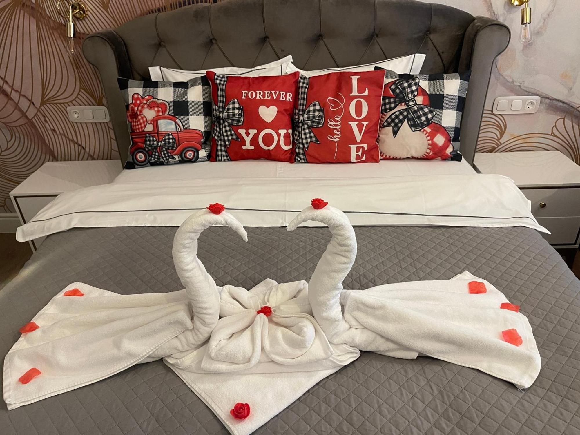 Luxuroom Apartment